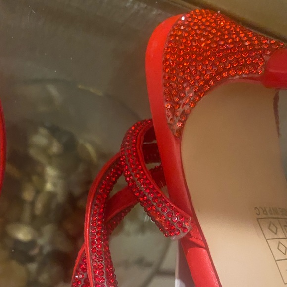 Brand new, UK size 7, heels! Perfect for Valentine’s Day date night. - Picture 4 of 5